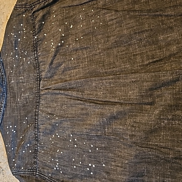 Denim look, paint spatter look top - Picture 4 of 6